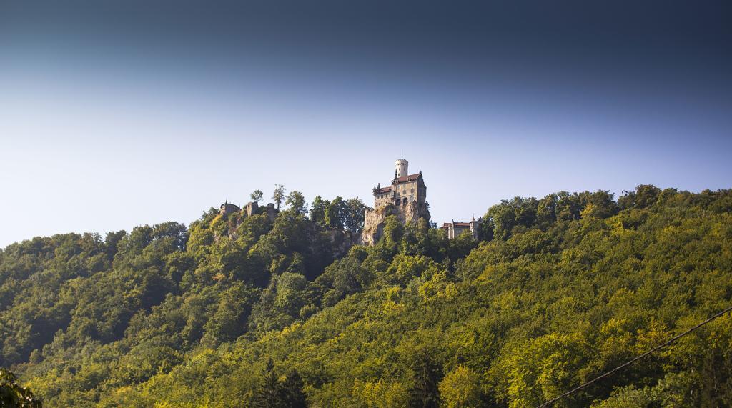 Forellenhof Roessle Hotel & Restaurant Lichtenstein  Exteriör bild